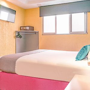 Habitación Estándar con Cama Queen